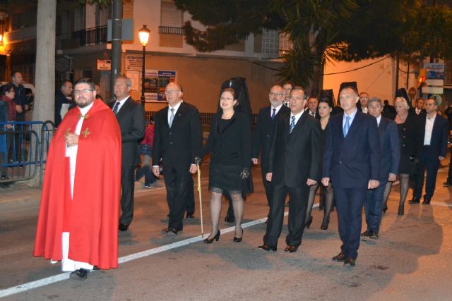 El duelo de la procesión del Santo Entierro recorre las calles de San Pedro del Pinatar 2015