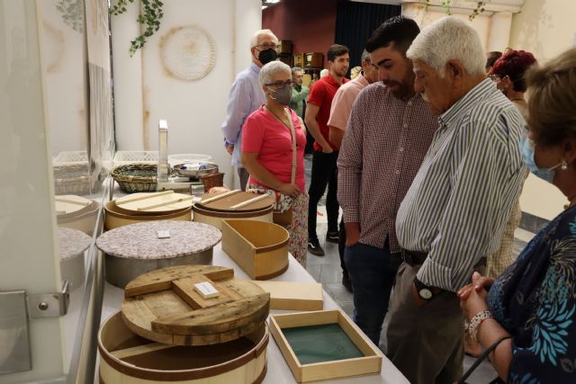 Una exposición recoge la tradición de la industria del Salazón en San Pedro del Pinatar