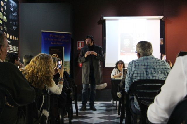 Sergio Reyes presenta en San Pedro del Pinatar 'Mursiyya. El talismán del Yemení'