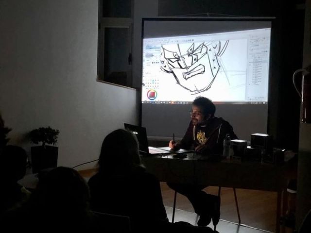 El diseñador de cómics Salva Espín, ofreció una master class en San Pedro del Pinatar