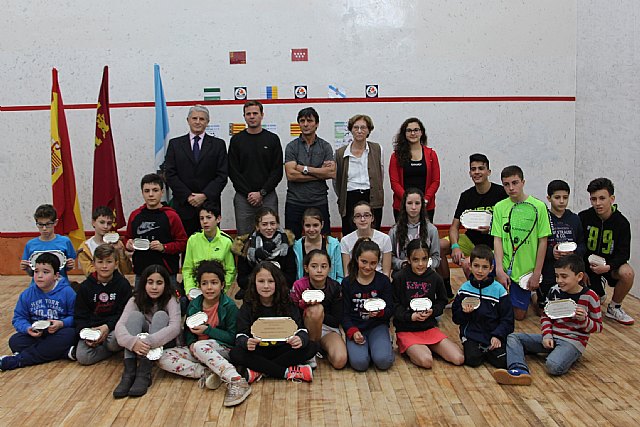 Más de 50 deportistas participan en el campeonato de España sub 11 y 15 de squash celebrado en San Pedro del Pinatar
