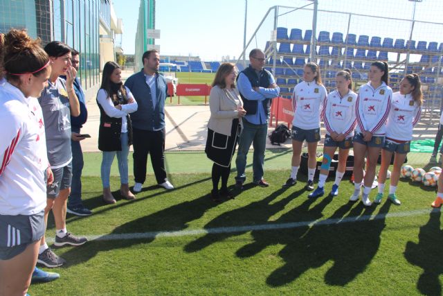 La Selección Española Femenina sub19 de fútbol se concentra en San Pedro del Pinatar