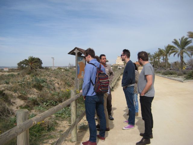 Periodistas británicos visitan los principales enclaves de San Pedro del Pinatar