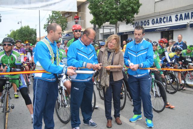 Pedro José Vera, del Club Ciclista Roldán, se impuso en el XIV memorial 'el capellán'