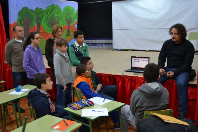 FAPA Pinatar pone en marcha un taller para alumnos de altas capacidades y alto rendimiento escolar