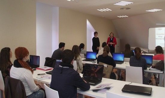 La OMEP y la concejalía de Mujer coordinan un taller de creación de blog