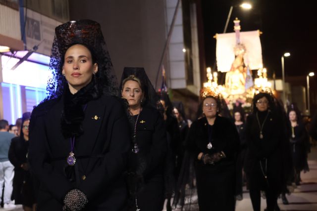 Las procesiones de Promesas y del Prendimiento llenan de sentimiento las calles de San Pedro del Pinatar