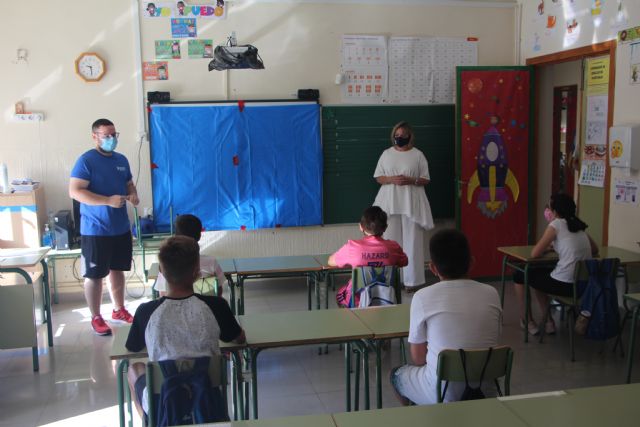 Los colegios de Los Antolinos y Los Pinos acogen la escuela de verano municipal con más de 380 niños