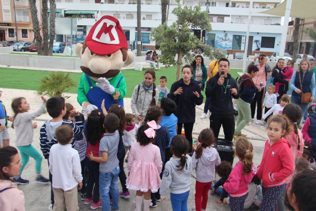 La nueva edición de 'Nos vemos en el parque' arranca con una gymkana en el parque del Mar de Lo Pagán