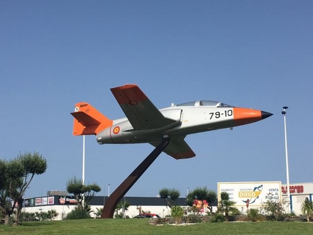 En apoyo a la Academia General del Aire y las Fuerzas Armadas Españolas