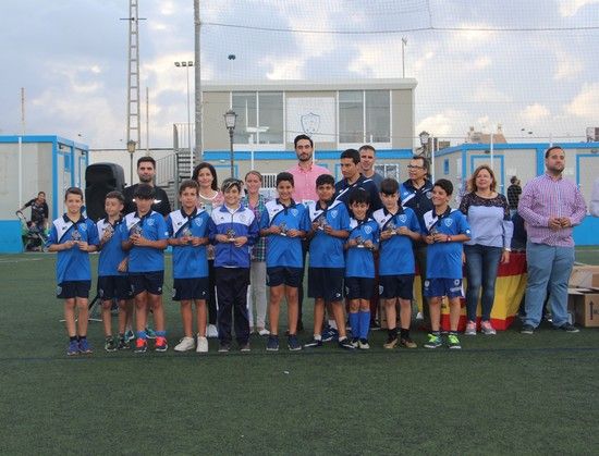 La Escuela Municipal de Fútbol celebró la clausura de una temporada repleta de éxitos