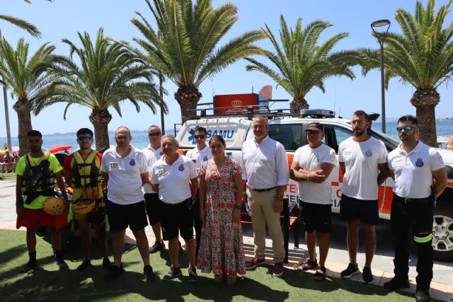 Un total de 45 socorristas vigilan las playas de San Pedro del Pinatar durante el verano