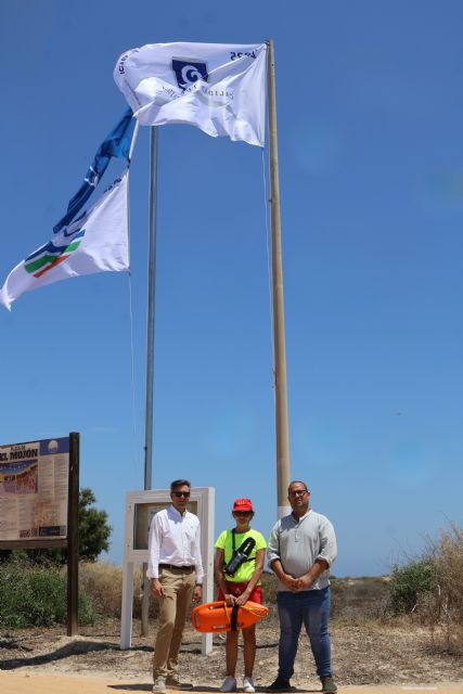 Las playas de San Pedro del Pinatar cuentan este verano con 4 banderas Q y 3 azules