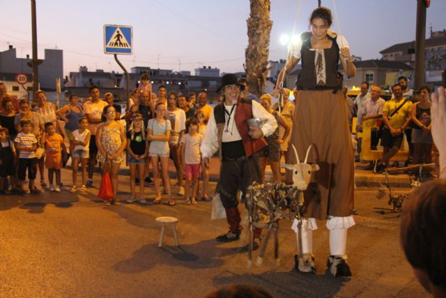 El circo toma las calles de San Pedro del Pinatar
