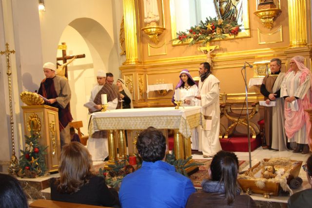 El desfile del emisario real anuncia la llegada de los Reyes Magos a San Pedro del Pinatar