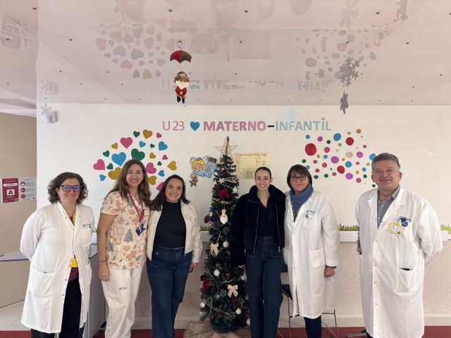 Nuevas Generaciones del Partido Popular de San Pedro del Pinatar entregan cerca de 50 juguetes a niños hospitalizados en la noche de Reyes