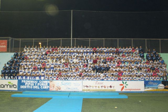 La Escuela de Fútbol Base Pinatar presenta a los equipos de la temporada 2017/18 en su 30 aniversario