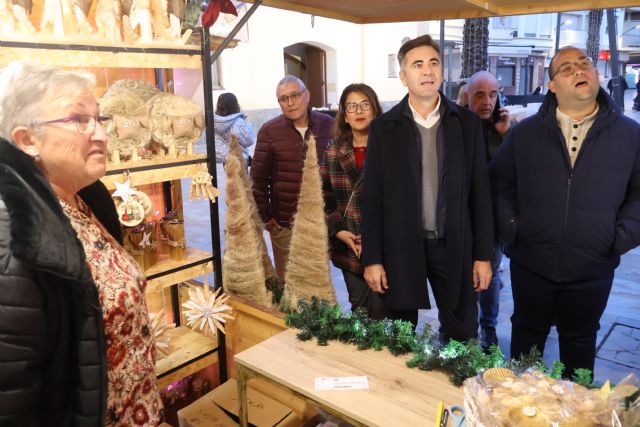 San Pedro del Pinatar impulsa el comercio y la artesanía local en Navidad