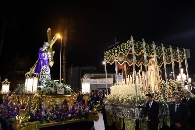 Emoción y silencio en la noche del Jueves Santo en San Pedro del Pinatar