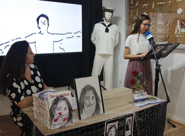 Ana Gil Quiles presenta 'toca mi ventana' en el Museo del Mar de San Pedro del Pinatar
