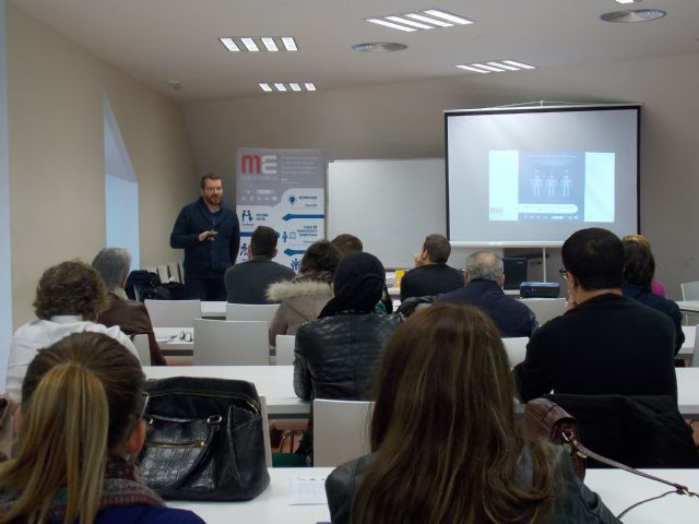 Murcia Empresa ofrece un seminario a los jóvenes emprendedores de San Pedro del Pinatar