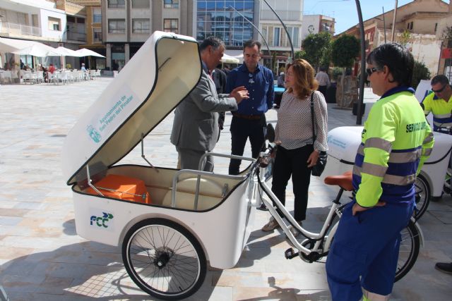 El servicio de limpieza viaria se amplia con dos triciclos eléctricos para el centro urbano