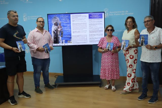 Verbenas marineras, gastronomía huertana y tradición pesquera se unen en la Virgen del Carmen