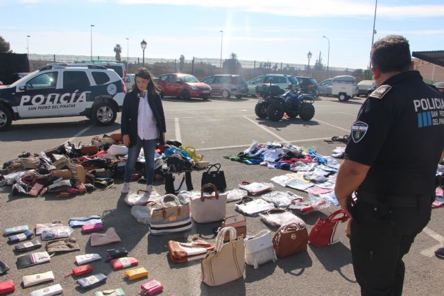 Policía Local destruye miles de artículos de material falsificado incautado durante el verano