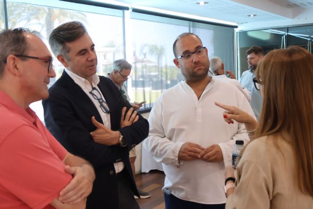 San Pedro del Pinatar presenta un catálogo de 24 experiencias turísticas sostenibles