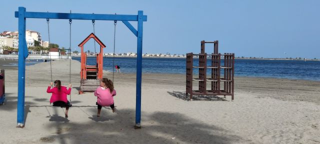 San Pedro del Pinatar pone a punto las playas para esta Semana Santa