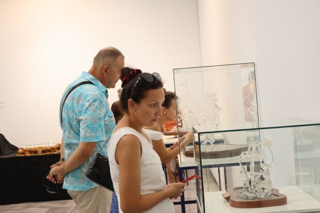 El vidrio es forma, de José Manuel Rebollo, se expone en el Museo Barón de Benifayó