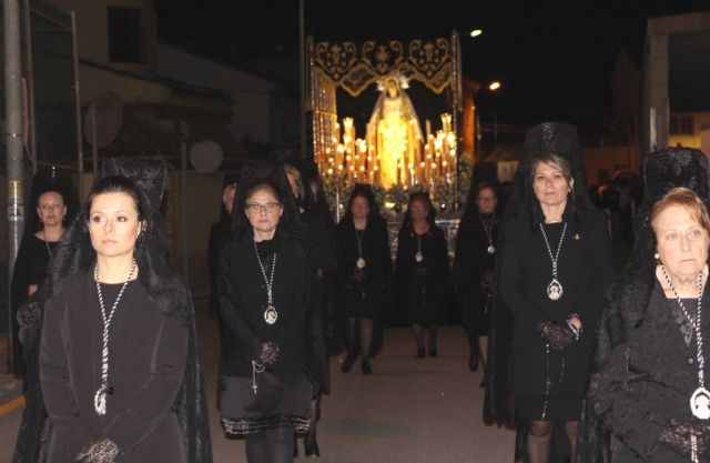 La procesión de la Virgen de Los Dolores recorre las calles de San Pedro del Pinatar