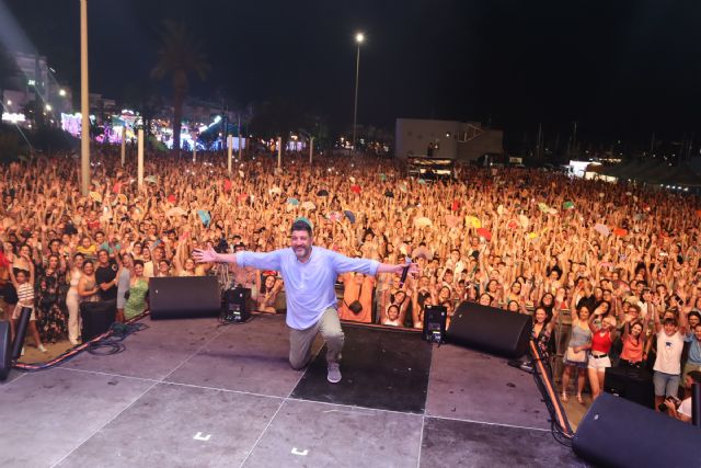Más de 12.000 personas celebran el 25 aniversario de Los40 Playa Pop en Lo Pagán