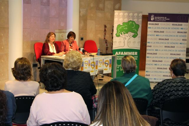 AFAMMER ofrece una charla de prevención de violencia de género en San Pedro del Pinatar