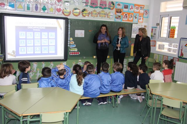 El Ayuntamiento forma en igualdad a los alumnos de los  colegios de San Pedro del Pinatar