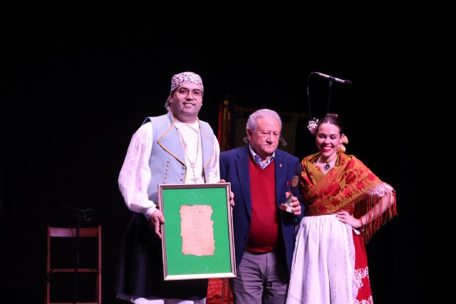 La peña sociocultural El Caldero inaugura su XXXVII Semana Cultural