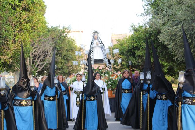 La Virgen de La Soledad toma las calles de San Pedro del Pinatar en la penúltima procesión de la Semana Santa