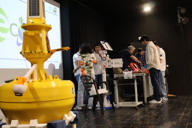 El IES Tárraga Escribano presenta “ECOSAT” en el marco de Desafío Cansat