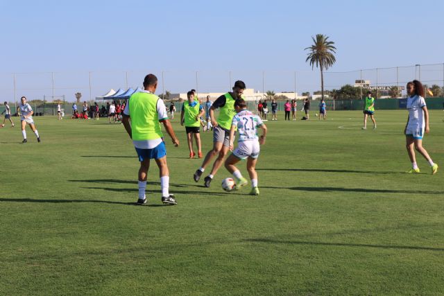 II Copa Presidenta cierra la magnífica temporada del Pinatarense Féminas C. F