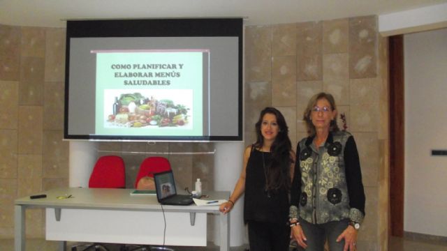 Comienza el ciclo 'Entre Nosotras' con una charla sobre alimentación saludable