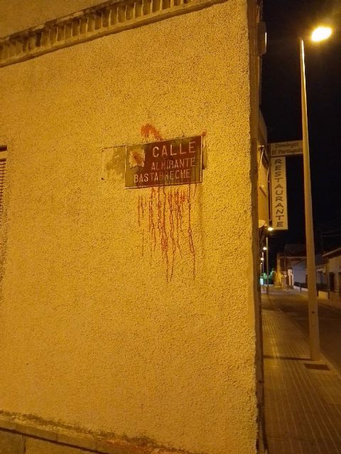 Acción antifascista Rebeldía RM por el 20N