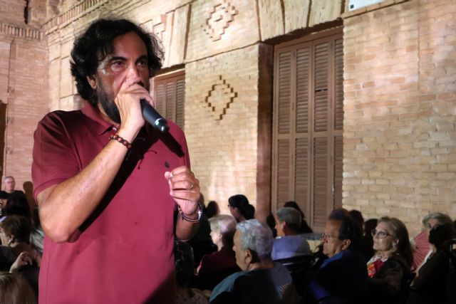 José María Zavala presenta en San Pedro del Pinatar su última obra sobre la Madre Esperanza