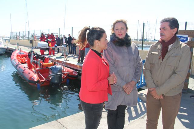 Cruz Roja presenta una nueva embarcación de Salvamento Marítimo en el Mar Menor