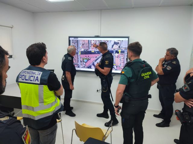 Se inspeccionaron varios establecimientos de ocio y un inmueble ocupado ilegalmente para el control en materia de extranjería y prevención de la delincuencia