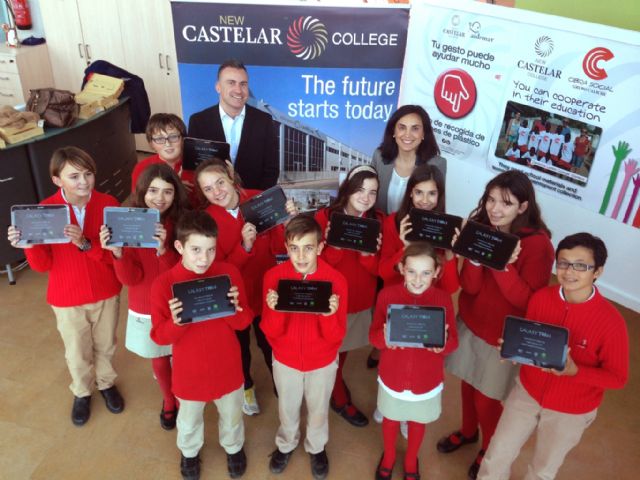 Los alumnos del New Castelar College estudiarán con tablets 4G