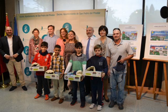 Cuatro escolares de San Pedro del Pinatar, finalistas del Concurso de dibujo infantil de Aqualia