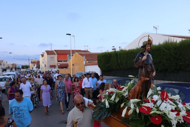 El Mojón celebra San Roque con procesión y misa de campaña