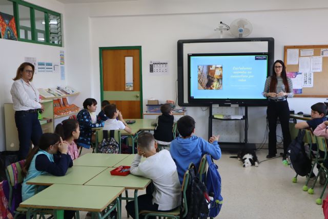 La concejalía de Medio Ambiente lleva a los colegios una campaña sobre bienestar animal