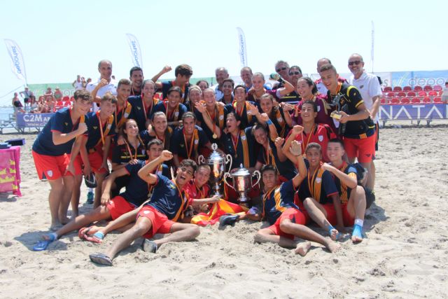 Doblete de la Selección Catalana en los nacionales de fútbol playa cebrados en Lo Pagán